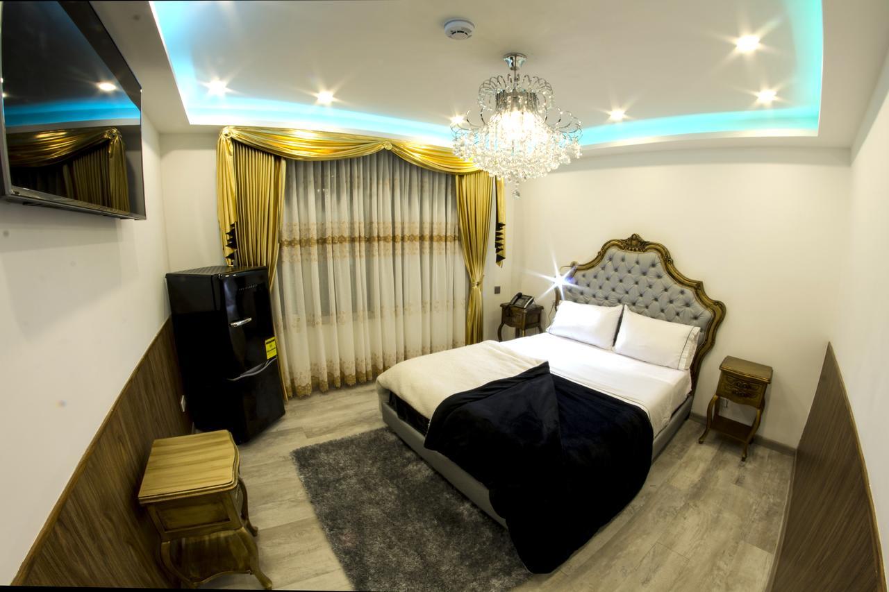 Von Astorian Hotel
